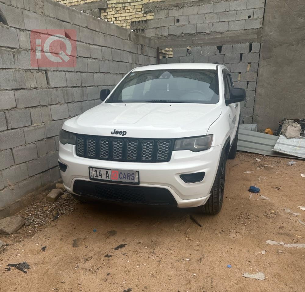 جيب جراند شيروكي